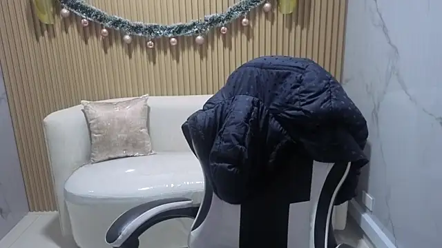 Snapshot of Skyler_Gracee_Tx chatting on December 2025 03:02:01 AM Skyler Gracee Tx online show from December 2025 03:02:01 AM