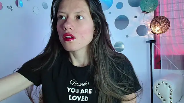 Nina Roser online show from September 2025 12:44:02 PM
