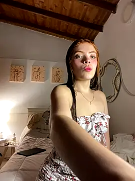 Bleer Rousse online show from December 2025 06:21:02 PM