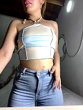 Bleer Rousse online show from November 2025 10:24:01 PM