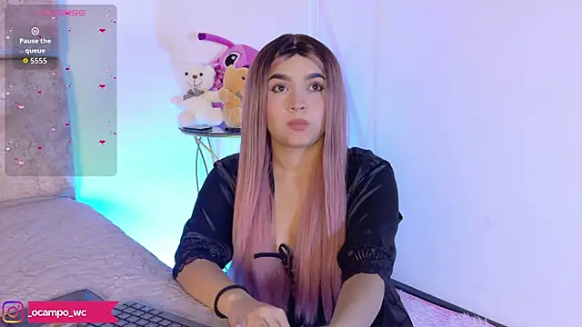 LunaOcampo  online show from September 2025 09:21:02 PM