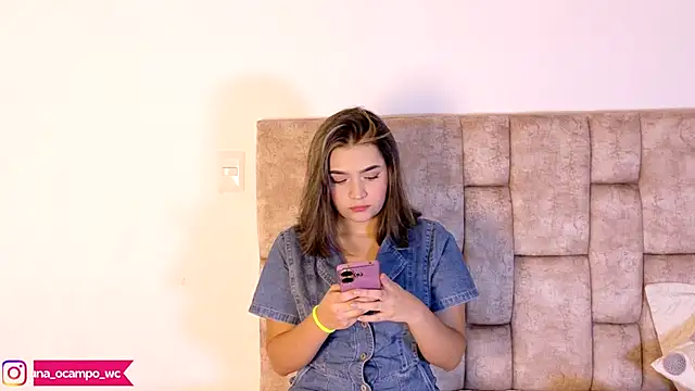 LunaOcampo  online show from November 2025 09:53:01 PM