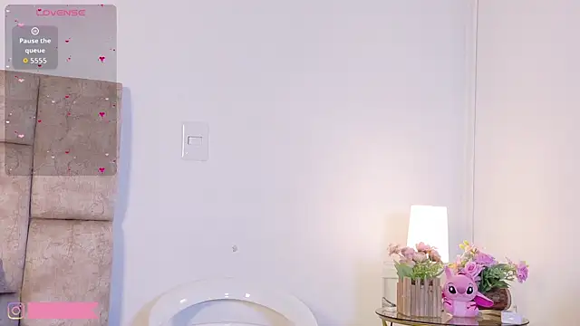 LunaOcampo  online show from December 2025 08:08:02 PM