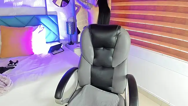 Antonela vargas online show from December 2025 12:26:01 PM