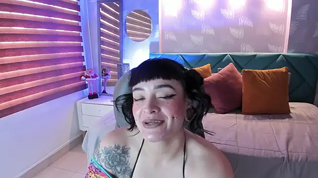 Antonela vargas online show from November 2025 12:49:02 PM