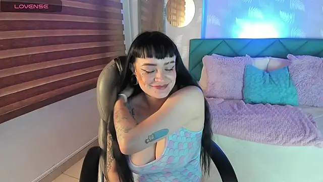 Antonela vargas online show from March 2026 12:28:02 PM