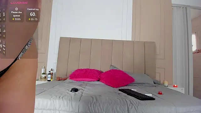 Snapshot of PatriciaFigueroa chatting on October 2025 07:04:01 PM PatriciaFigueroa online show from October 2025 07:04:01 PM