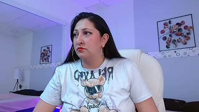 Kata Rosse online show from October 2025 03:30:02 AM