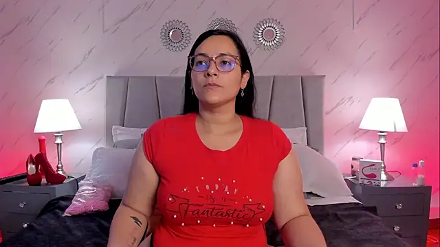 Michell Monet online show from November 2025 11:44:01 AM