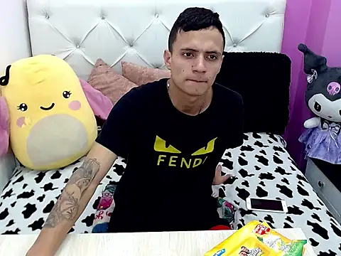 xx-kike-xx online show from September 2025 01:17:01 PM