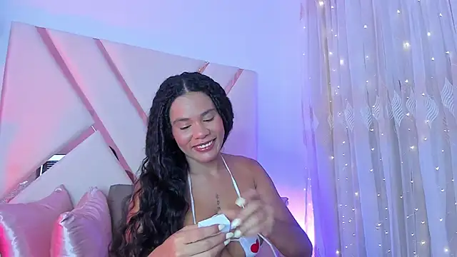 Jade Thonson1 online show from May 2026 08:04:02 PM