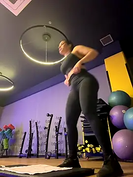 Anavalle online show from October 2025 03:33:01 PM