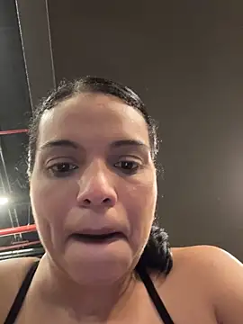 Anavalle online show from November 2025 07:46:01 PM