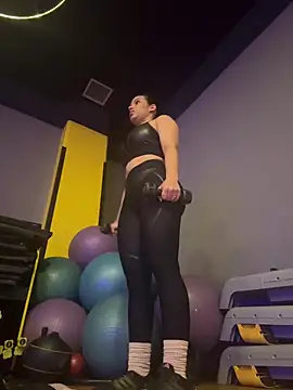 Anavalle online show from February 2026 06:30:01 PM