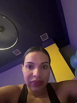 Anavalle online show from February 2026 07:24:01 PM