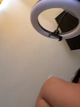 IsabellaJoness  online show from December 2025 08:03:01 PM