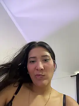 IsabellaJoness  online show from April 2026 08:37:02 PM