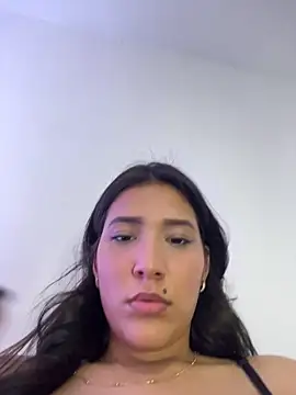 IsabellaJoness  online show from April 2026 01:29:01 PM