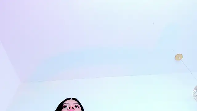 Snapshot of Alma_Foxxx chatting on September 2025 04:19:02 AM Alma Foxxx online show from September 2025 04:19:02 AM