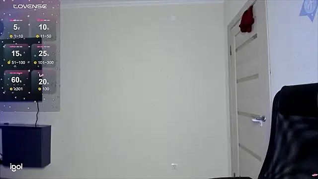 crystallldoll online show from February 2026 05:48:01 PM