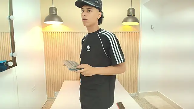 Frayhot777 online show from January 2026 07:42:01 PM