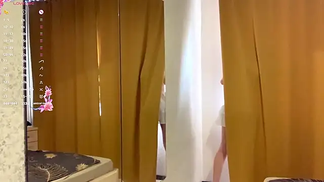 KrystinFunches online show from September 2025 09:16:01 AM