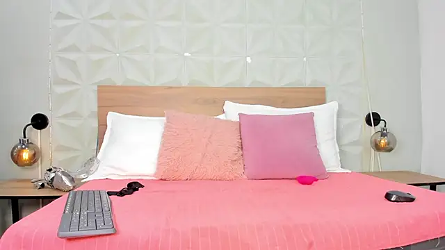 ValeryTrans  online show from February 2026 01:19:01 PM