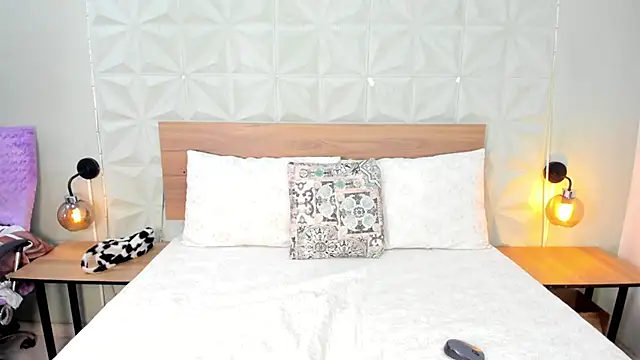 Snapshot of ValeryTrans_ chatting on November 2025 01:26:02 PM ValeryTrans online show from November 2025 01:26:02 PM