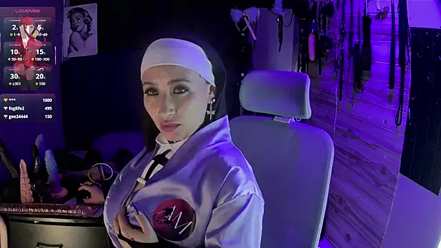 lucyheartfillia11 online show from November 2025 11:58:02 AM