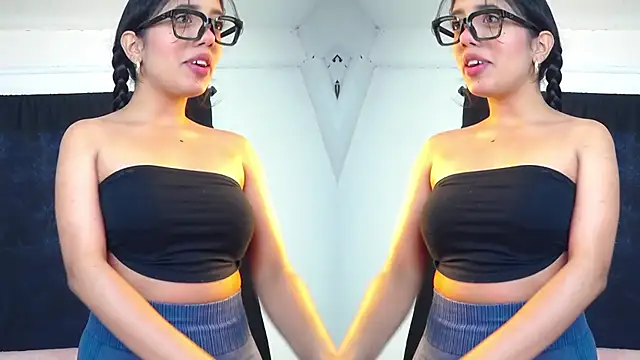 Isis Valen online show from December 2025 12:37:01 PM