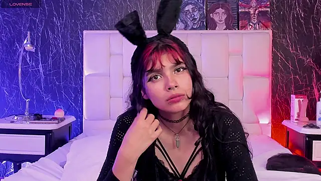 Raven Rox online show from October 2025 04:16:01 AM