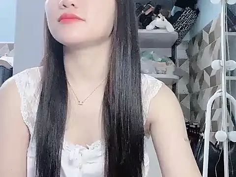 Ara4865 online show from October 2025 02:07:02 PM
