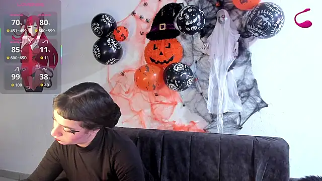 kitty  chs online show from October 2025 12:30:02 PM
