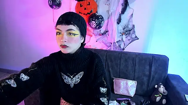 kitty  chs online show from October 2025 11:11:02 AM