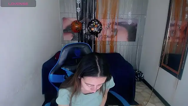 Snapshot of lala_clark chatting on November 2025 01:59:01 PM lala clark online show from November 2025 01:59:01 PM