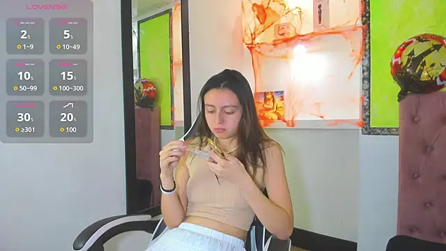 Snapshot of lala_clark chatting on October 2025 11:41:02 AM lala clark online show from October 2025 11:41:02 AM