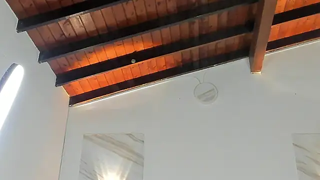 Charlotte-Smit online show from November 2025 06:13:02 PM