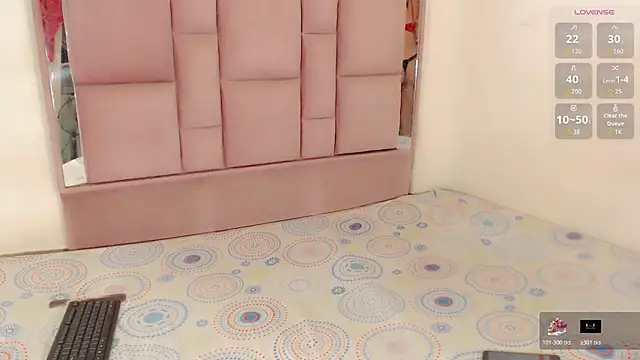 roxanawillts online show from November 2025 06:00:02 PM