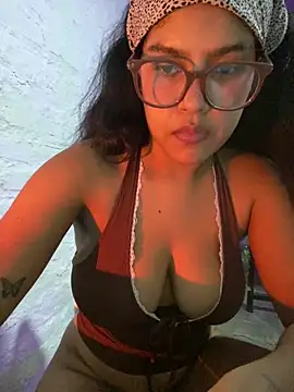Snapshot of miiabrown18 chatting on June 2026 01:56:01 AM miiabrown18 online show from June 2026 01:56:01 AM