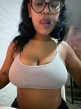 miiabrown18 online show from April 2026 06:38:02 AM