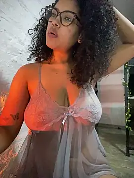 miiabrown18 online show from May 2026 10:07:02 AM