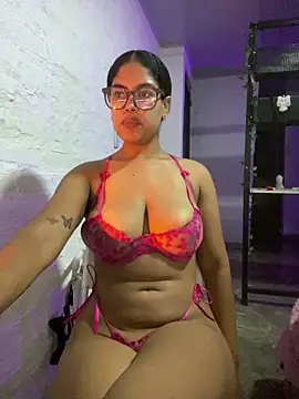 Snapshot of miiabrown18 chatting on June 2026 10:10:02 AM miiabrown18 online show from June 2026 10:10:02 AM