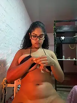 Snapshot of miiabrown18 chatting on June 2026 09:06:02 AM miiabrown18 online show from June 2026 09:06:02 AM