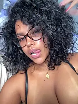 miiabrown18 online show from November 2025 12:10:02 PM