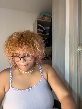 Snapshot of niki_wild18 chatting on October 2025 09:38:01 PM niki wild18 online show from October 2025 09:38:01 PM