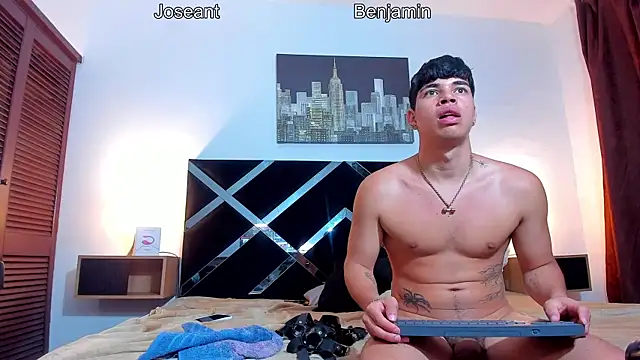 Snapshot of iammariano chatting on April 2026 04:46:01 AM iammariano online show from April 2026 04:46:01 AM