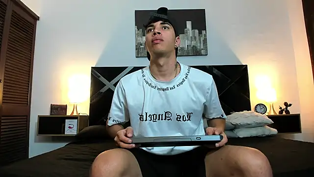 Snapshot of iammariano chatting on April 2026 02:59:01 AM iammariano online show from April 2026 02:59:01 AM