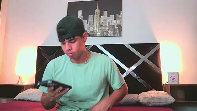 Snapshot of iammariano chatting on April 2026 03:08:02 AM iammariano online show from April 2026 03:08:02 AM