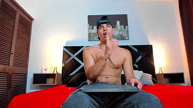 Snapshot of iammariano chatting on March 2026 02:57:02 AM iammariano online show from March 2026 02:57:02 AM