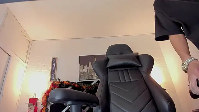 iammariano online show from December 2025 03:33:01 AM